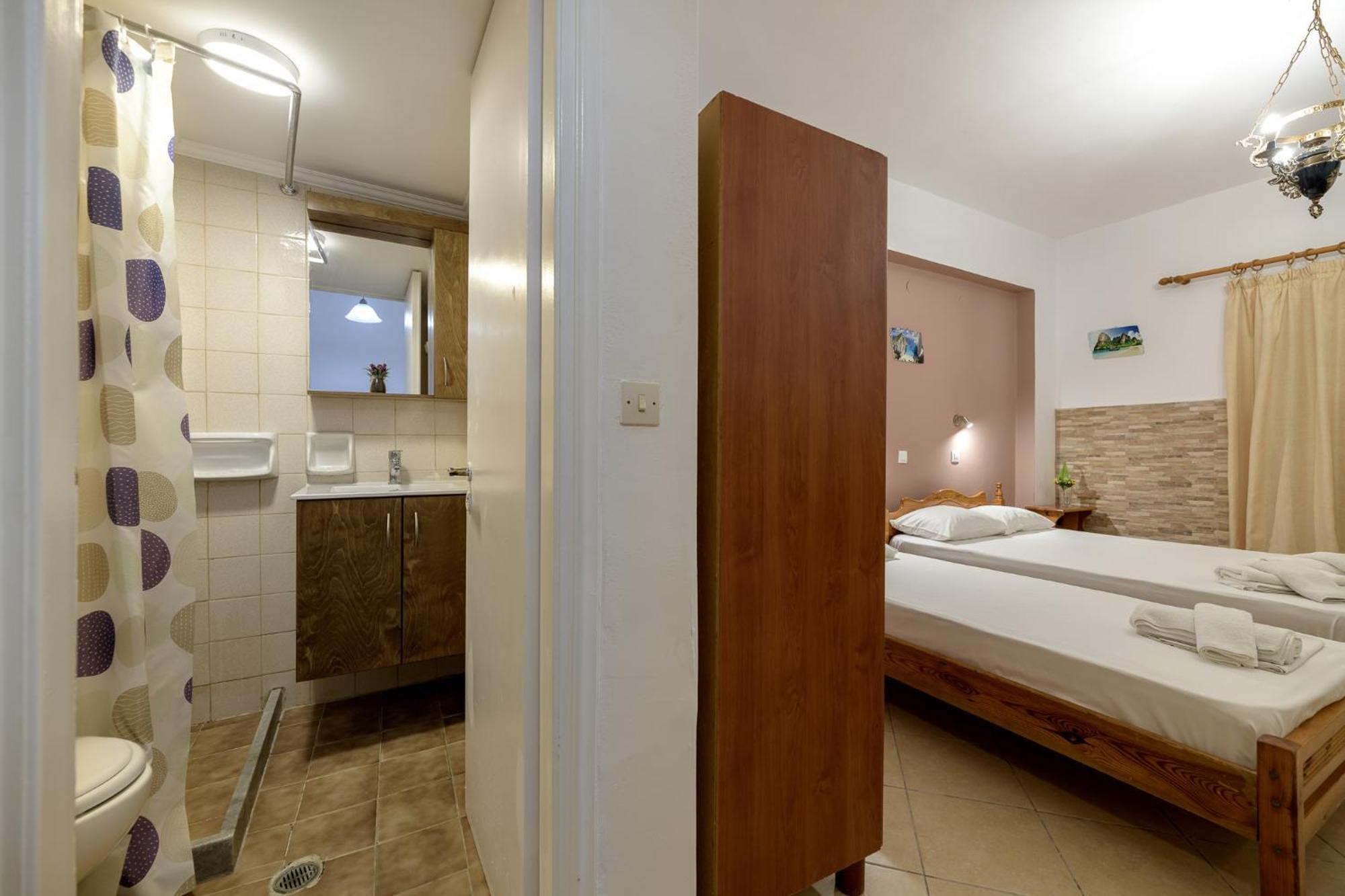 Anthi Studios & Apartments Alykes  Bagian luar foto