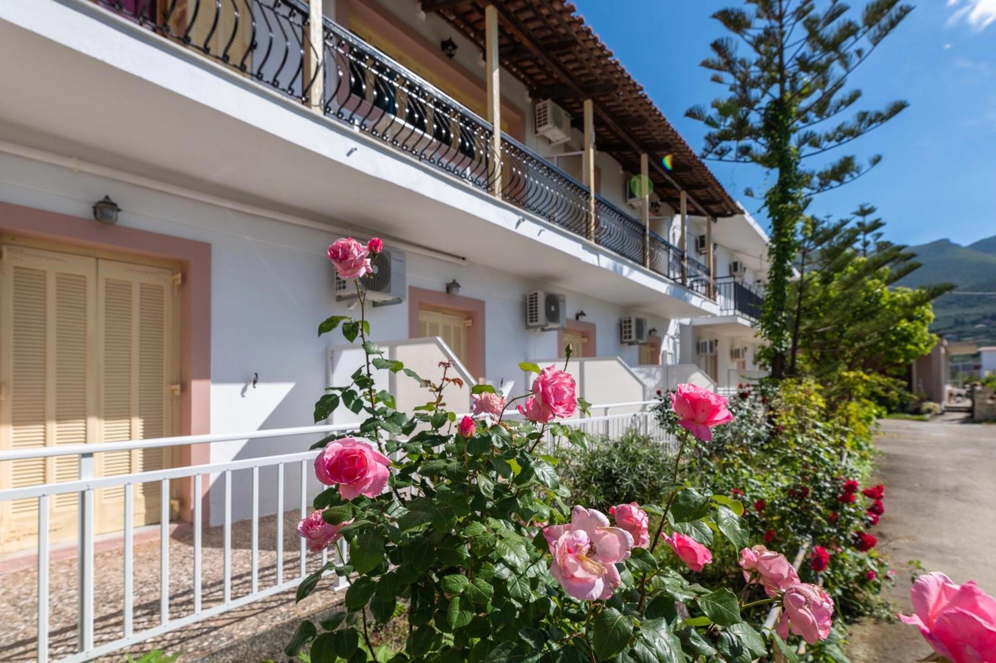 Anthi Studios & Apartments Alykes  Bagian luar foto