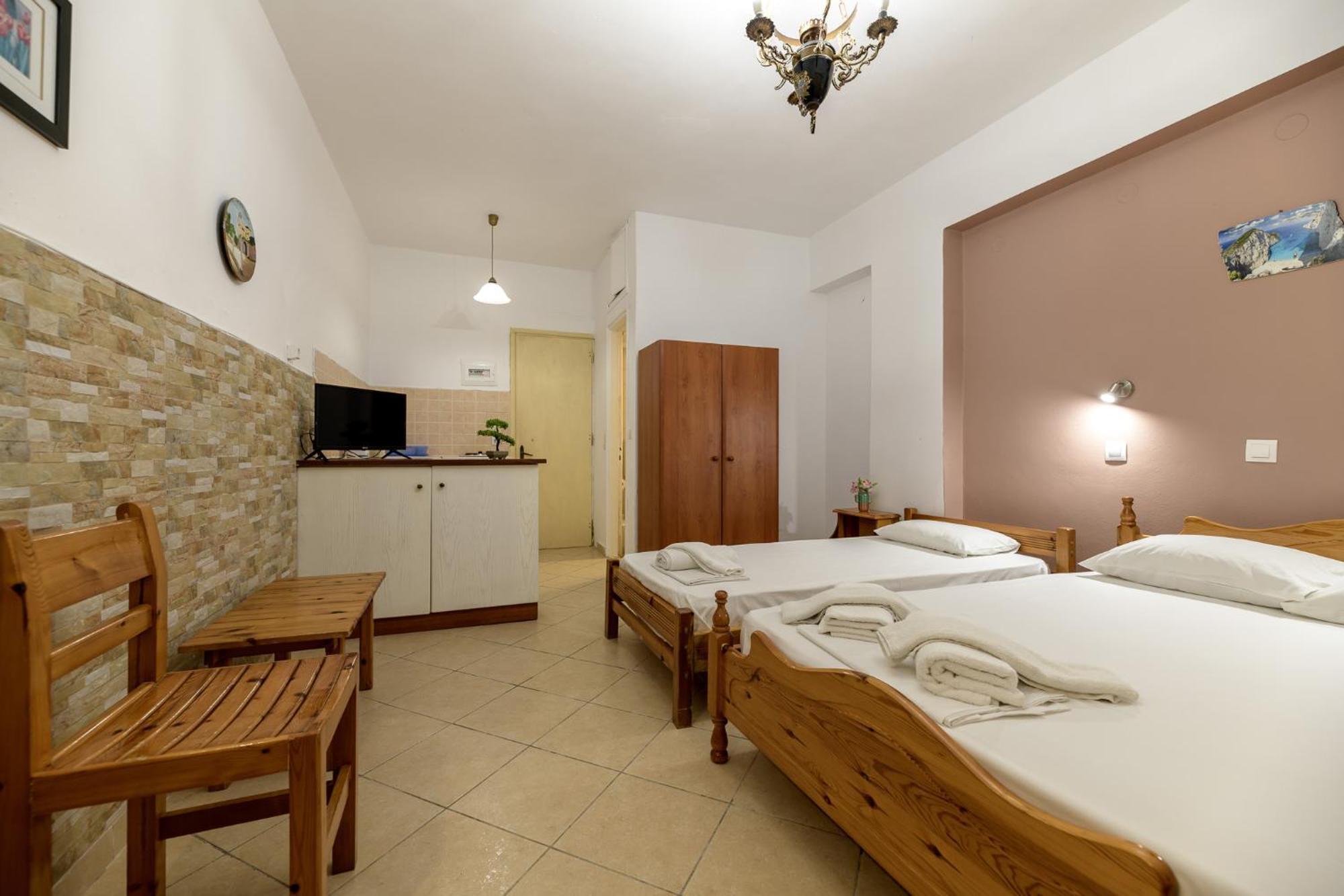 Anthi Studios & Apartments Alykes  Bagian luar foto