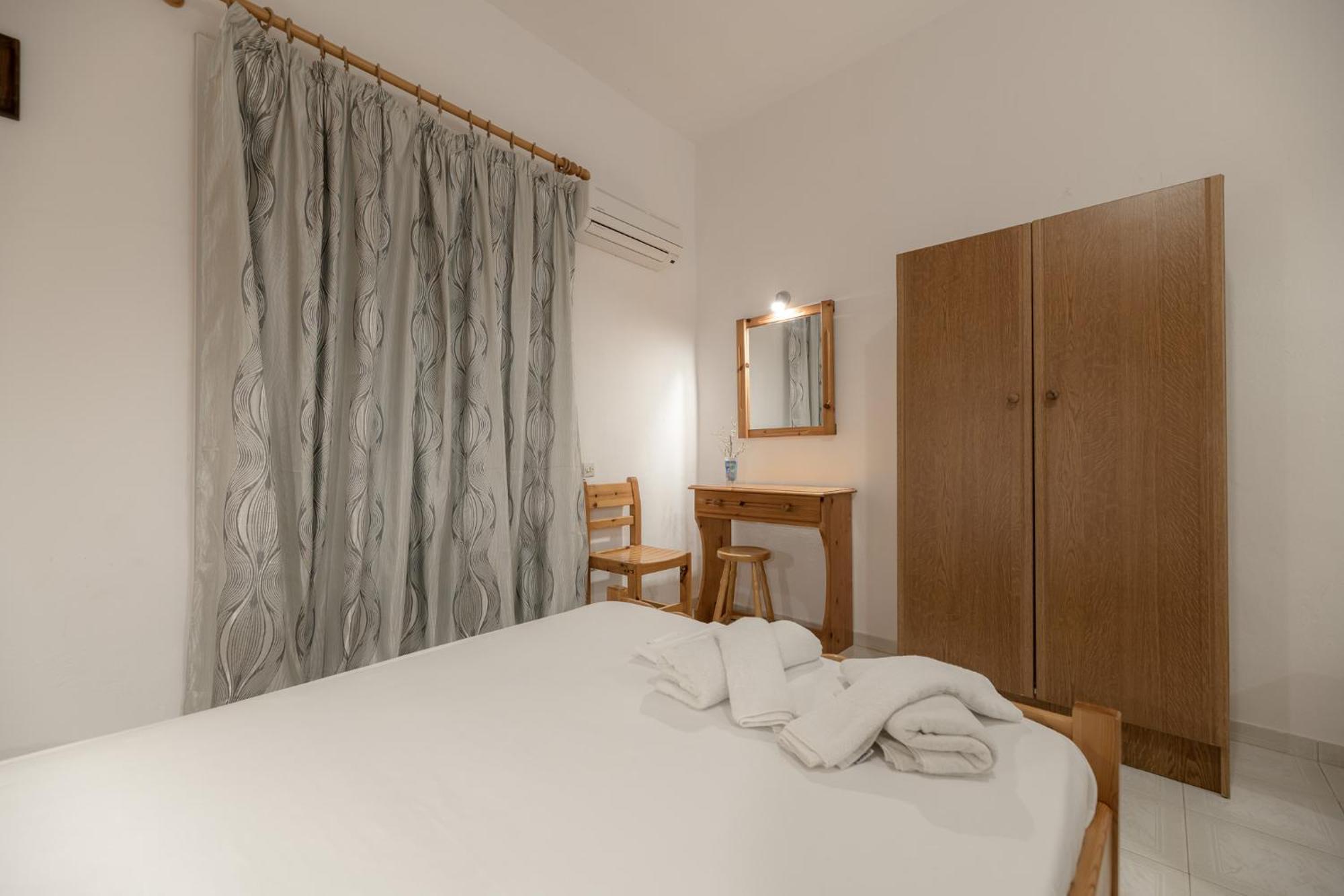 Anthi Studios & Apartments Alykes  Bagian luar foto