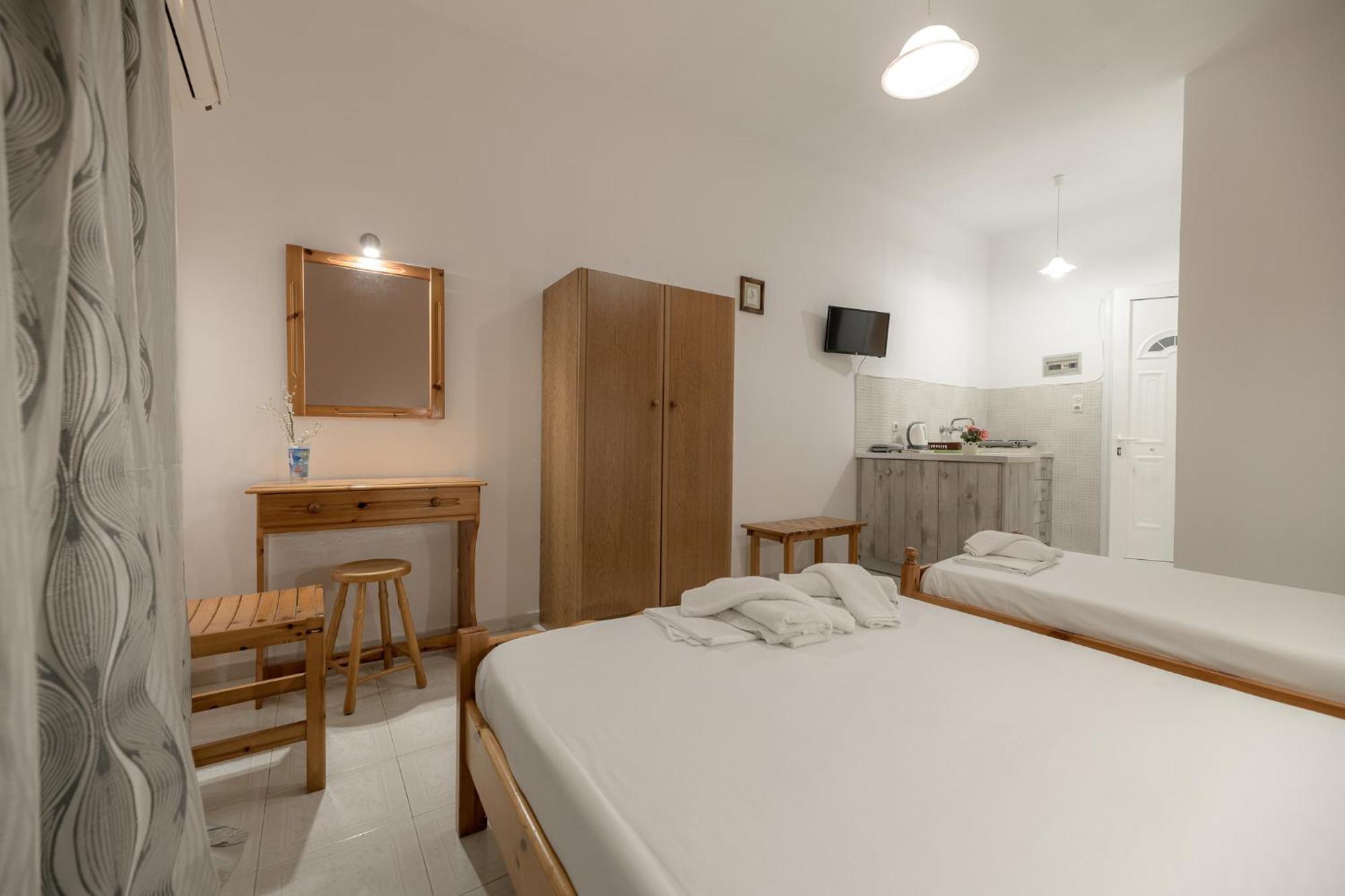 Anthi Studios & Apartments Alykes  Bagian luar foto