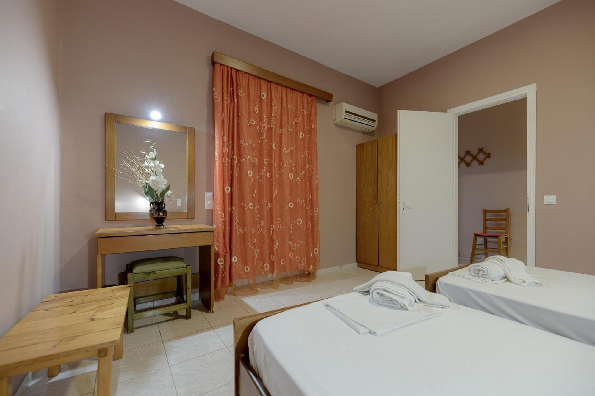Anthi Studios & Apartments Alykes  Bagian luar foto
