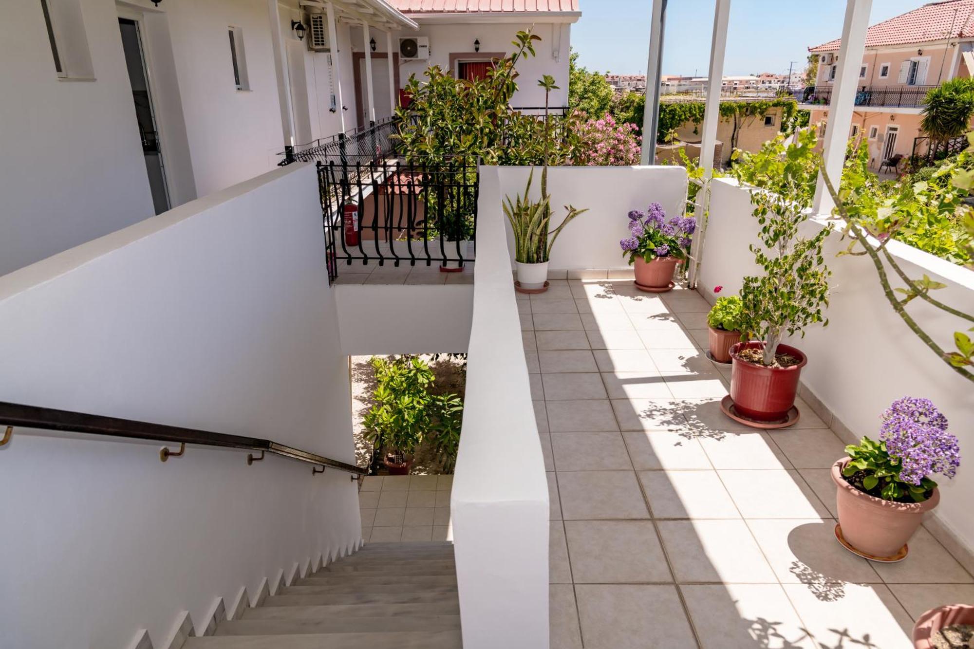 Anthi Studios & Apartments Alykes  Bagian luar foto