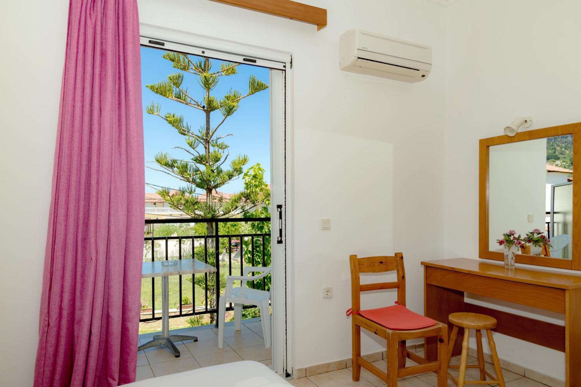Anthi Studios & Apartments Alykes  Bagian luar foto